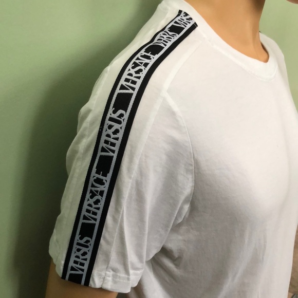 Versace Mens White Round Neck Short Sleeve Pullover T Shirt Size Large - Picture 2 of 7